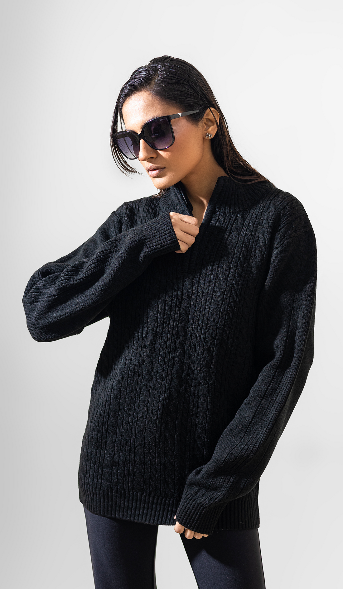 VOGUETELLA MEN'S ZIPPER CABLE KNIT SWEATER BLACK